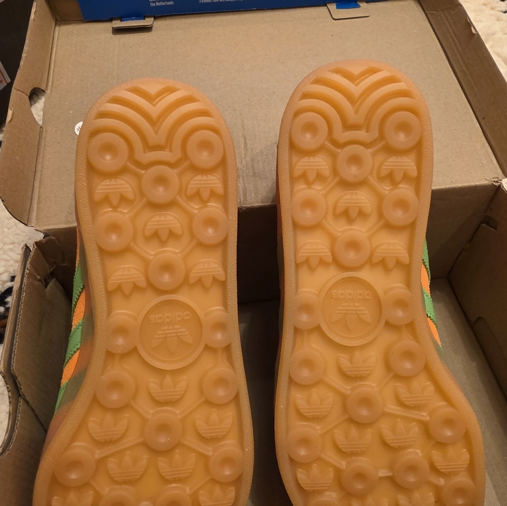 Adidas Gazelle Indoor Orange with Green Stripes - Picture 4 of 5